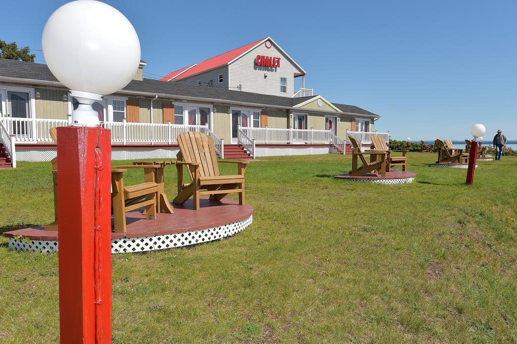 Motel Et Chalets Bo-Fleuve Evangeline Saint-Siméon Eksteriør bilde