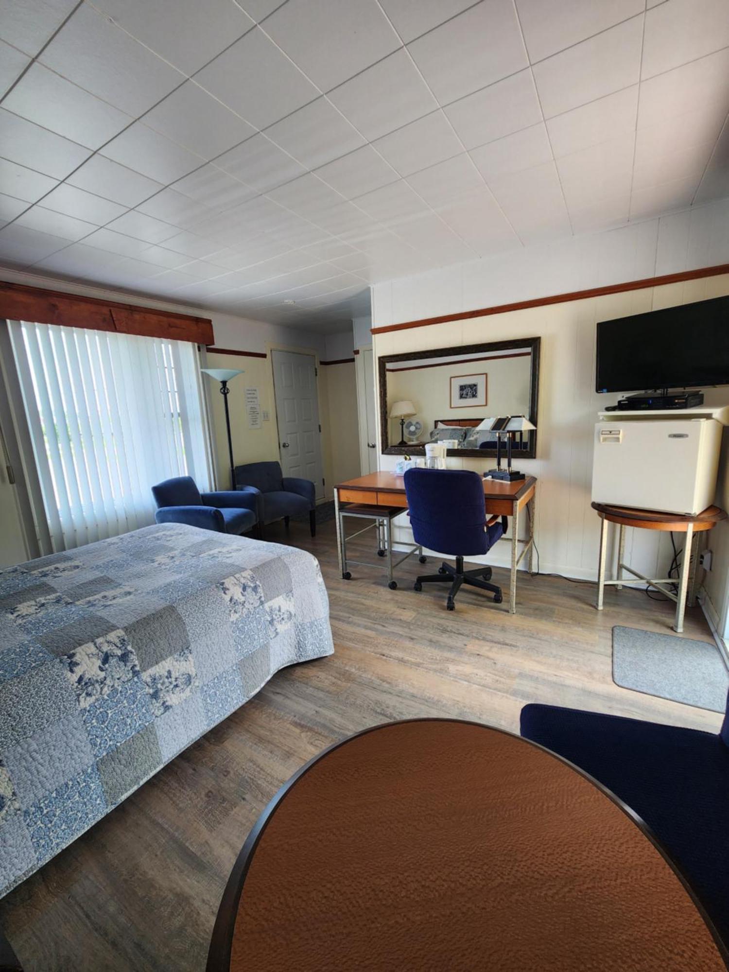 Motel Et Chalets Bo-Fleuve Evangeline Saint-Siméon Eksteriør bilde